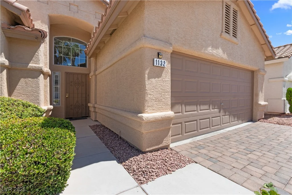 1132 Coral Desert, Las Vegas, NV 89123