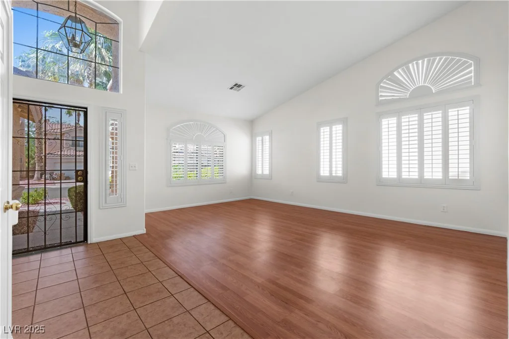 1132 Coral Desert, Las Vegas, NV 89123