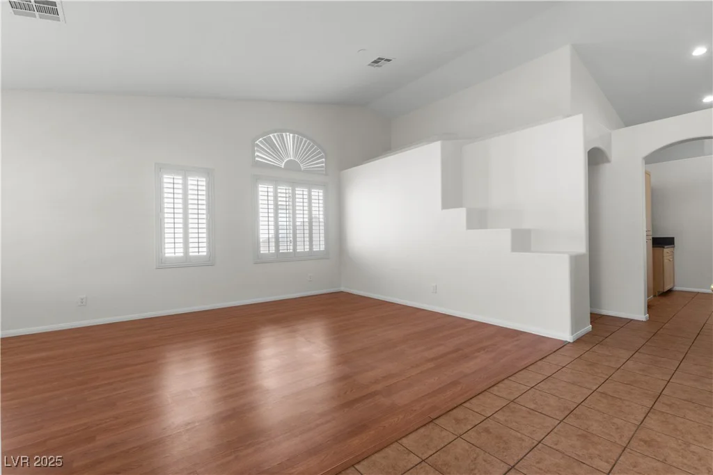 1132 Coral Desert, Las Vegas, NV 89123
