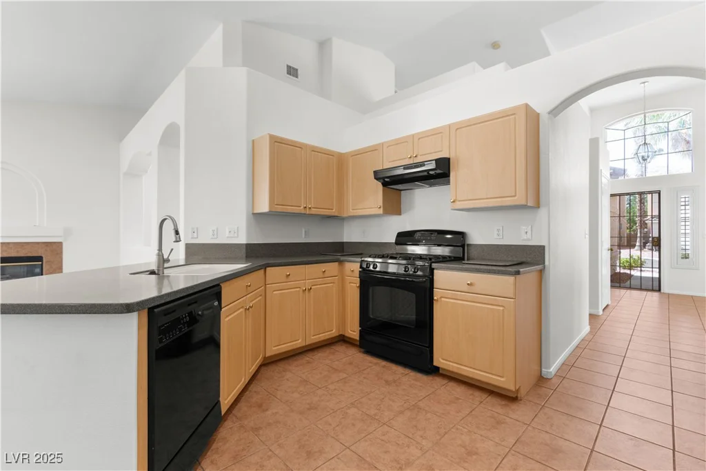 1132 Coral Desert, Las Vegas, NV 89123