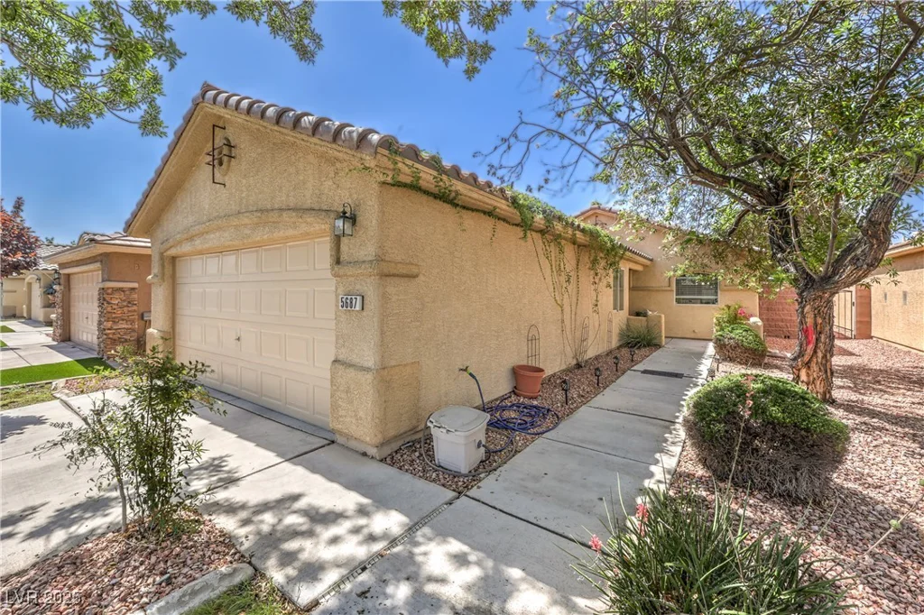 5687 Harbour Pointe, Las Vegas, NV 89122
