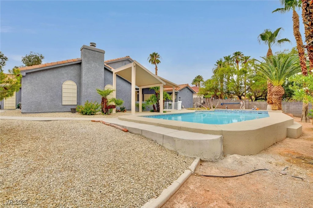 1970 Del Font, Las Vegas, NV 89117