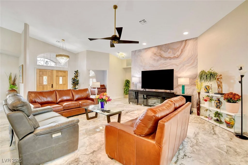 1970 Del Font, Las Vegas, NV 89117