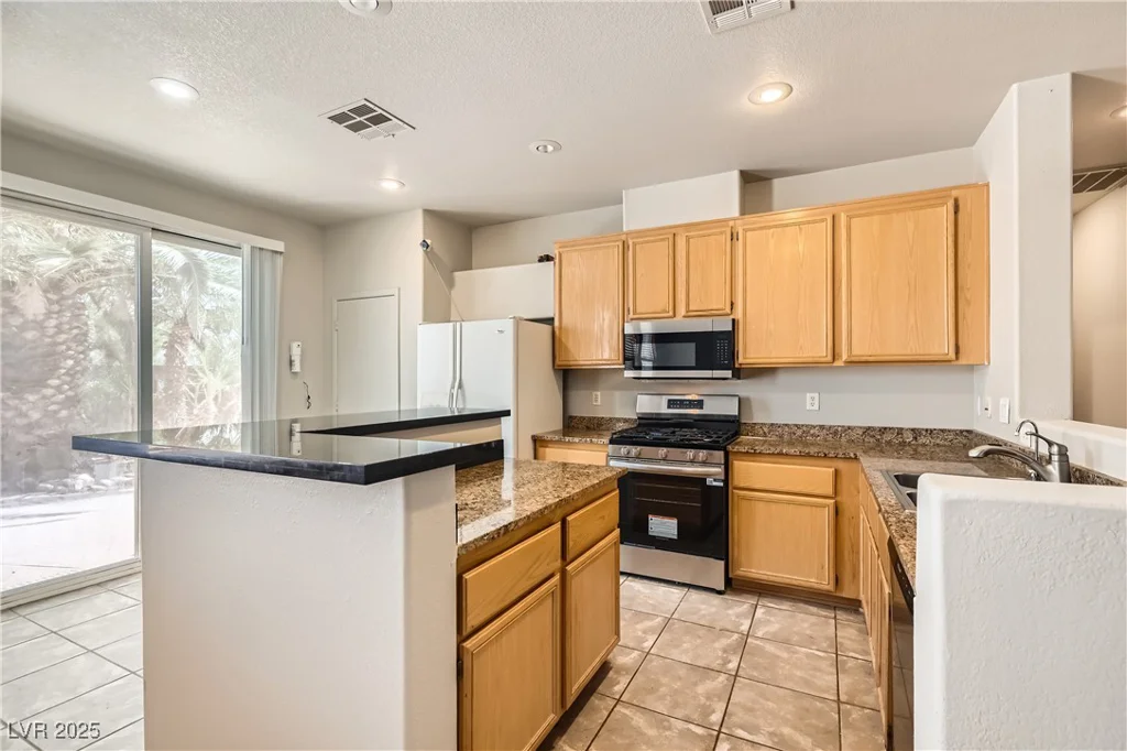 5021 Ropers Rock, Las Vegas, NV 89131