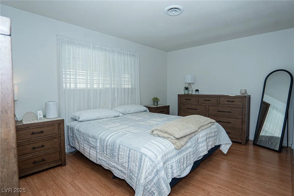 4161 Royalhill, Las Vegas, NV 89121