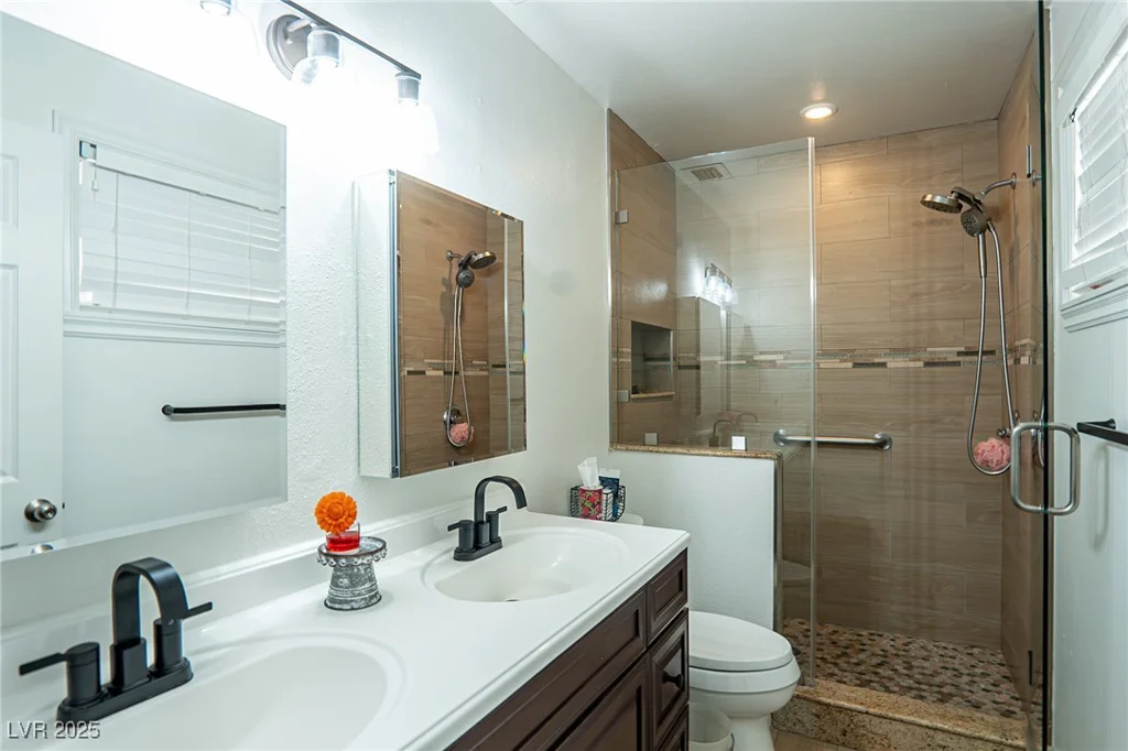 4161 Royalhill, Las Vegas, NV 89121