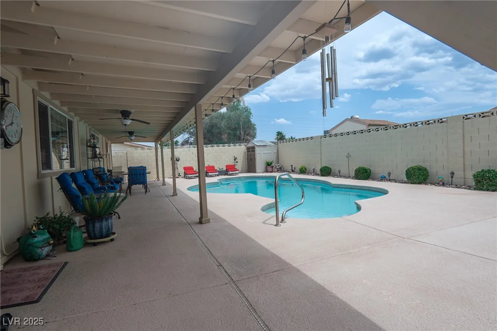 4161 Royalhill, Las Vegas, NV 89121