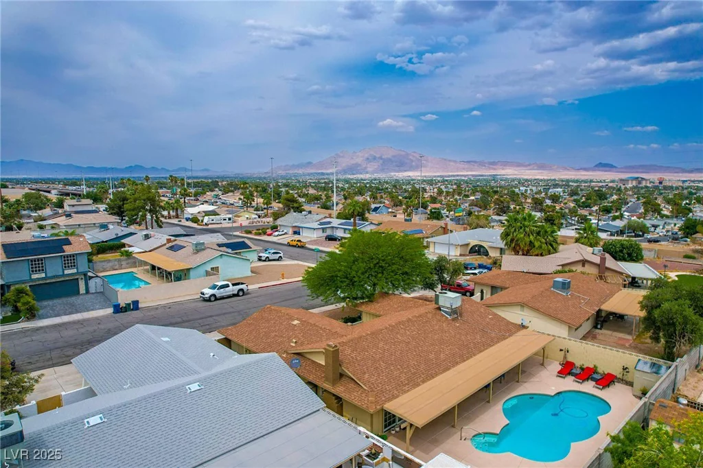 4161 Royalhill, Las Vegas, NV 89121