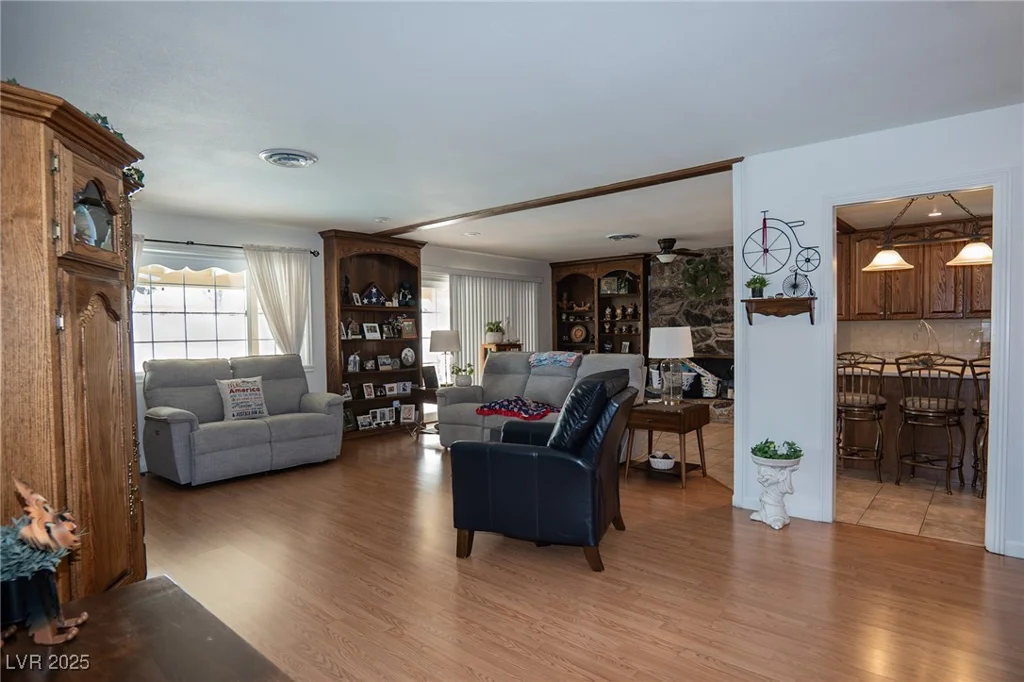 4161 Royalhill, Las Vegas, NV 89121