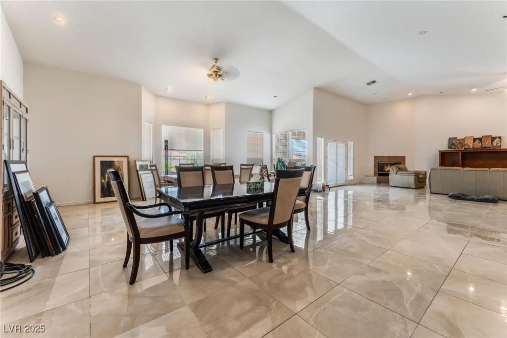7720 Agate, Las Vegas, NV 89113