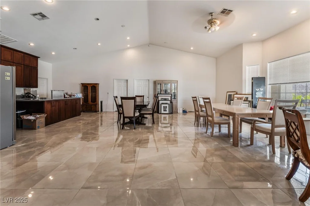 7720 Agate, Las Vegas, NV 89113