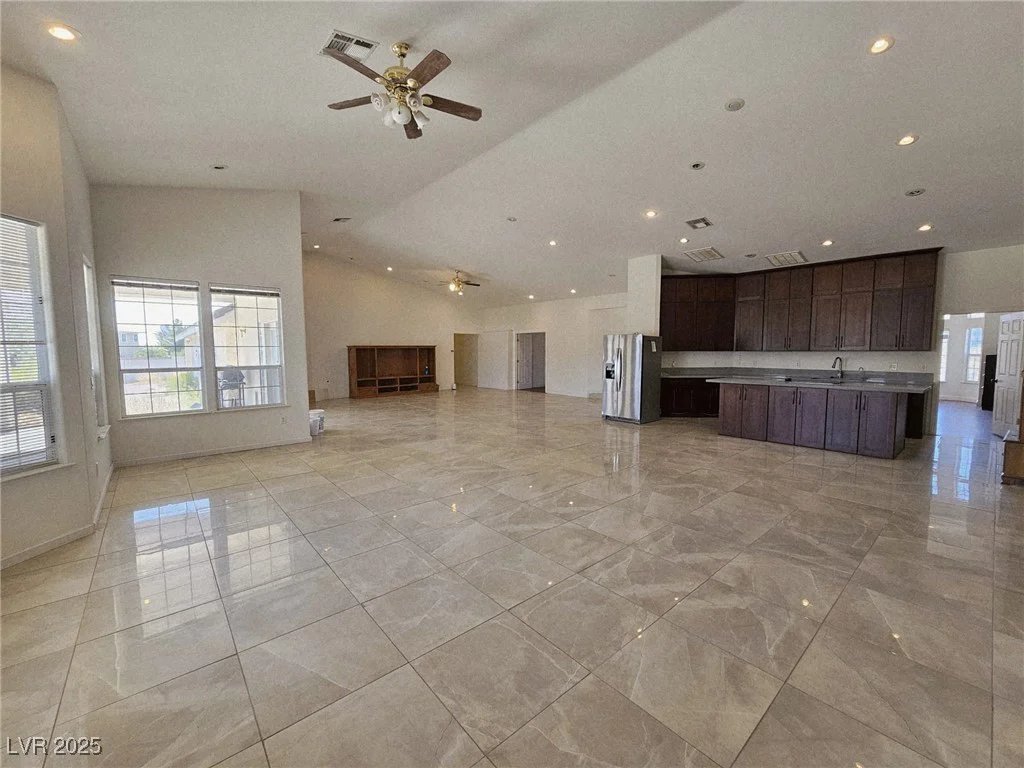 7720 Agate, Las Vegas, NV 89113