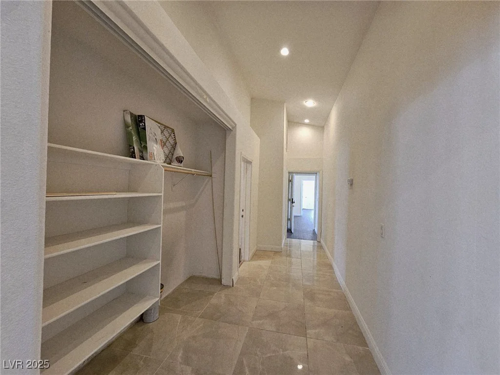 7720 Agate, Las Vegas, NV 89113