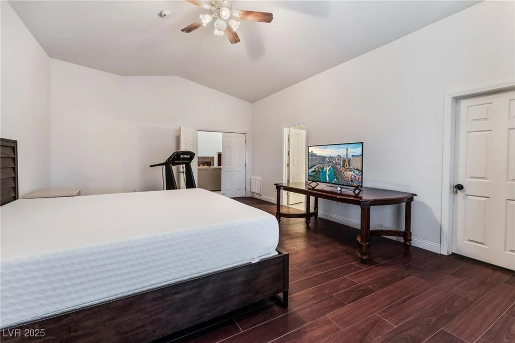 7720 Agate, Las Vegas, NV 89113
