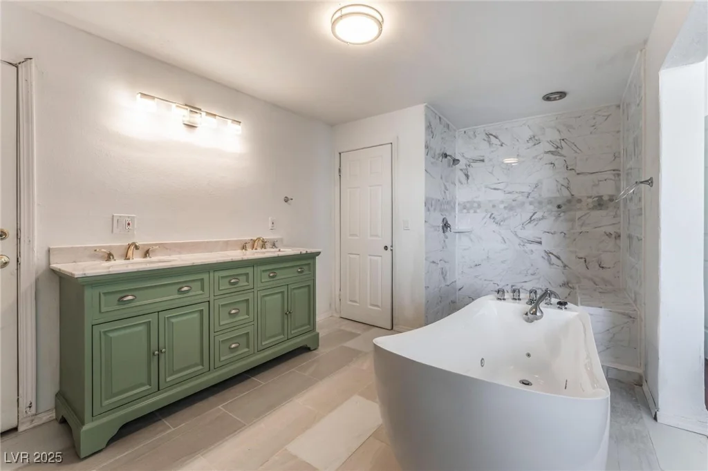 7720 Agate, Las Vegas, NV 89113