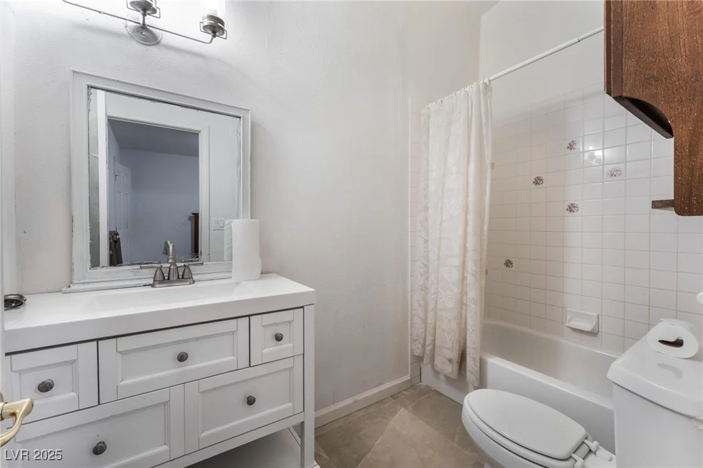 7720 Agate, Las Vegas, NV 89113