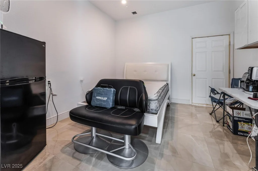 7720 Agate, Las Vegas, NV 89113