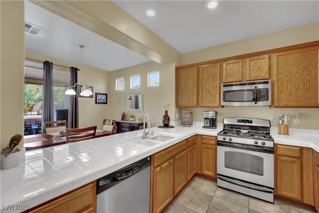 6187 Novelty, Las Vegas, NV 89148