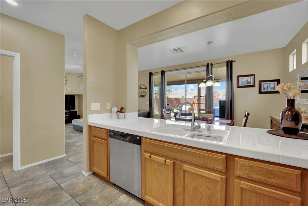 6187 Novelty, Las Vegas, NV 89148
