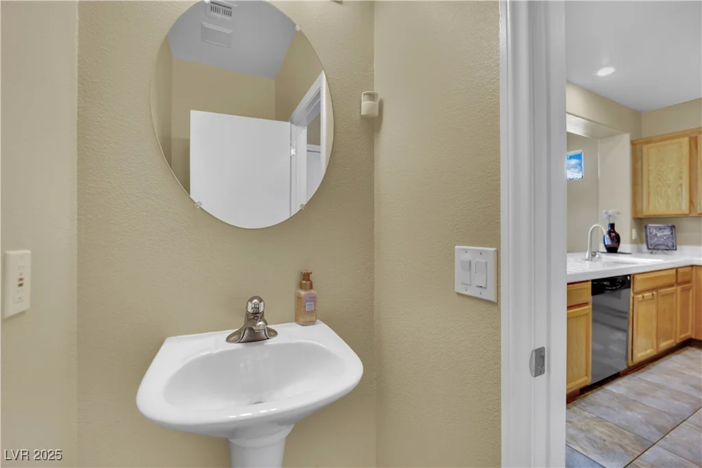 6187 Novelty, Las Vegas, NV 89148