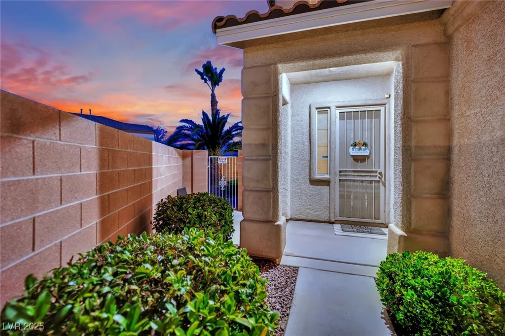 6187 Novelty, Las Vegas, NV 89148