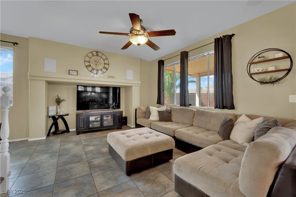 6187 Novelty, Las Vegas, NV 89148