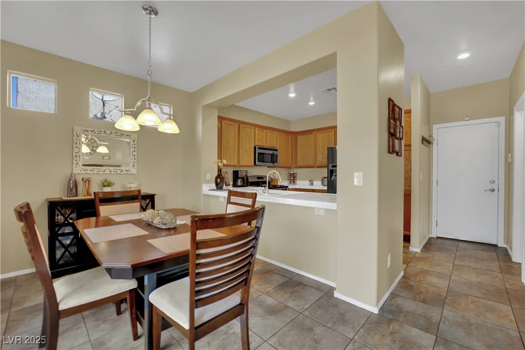 6187 Novelty, Las Vegas, NV 89148