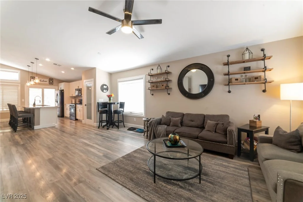 422 Rancho Del Norte, North Las Vegas, NV 89031