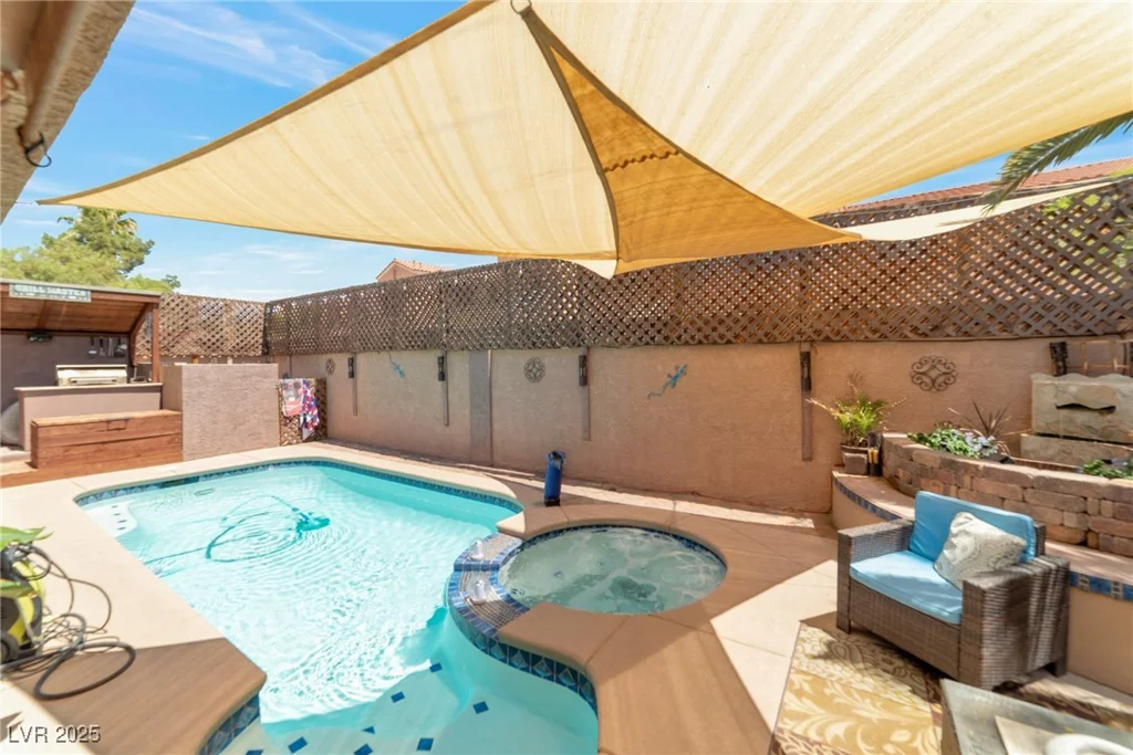 422 Rancho Del Norte, North Las Vegas, NV 89031