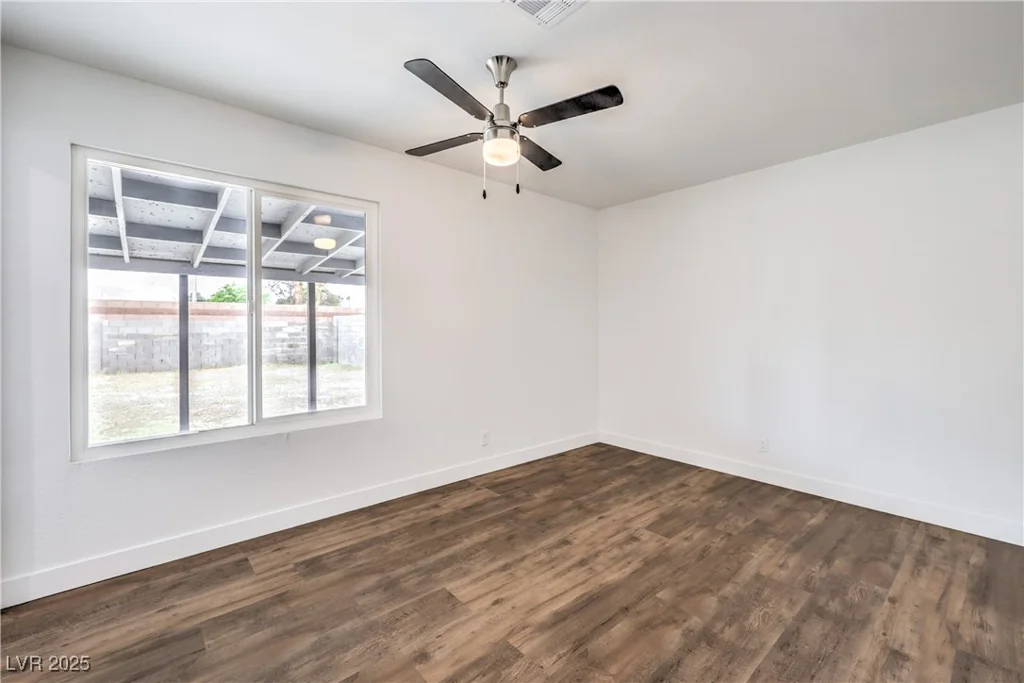 408 Bolsa, Las Vegas, NV 89110