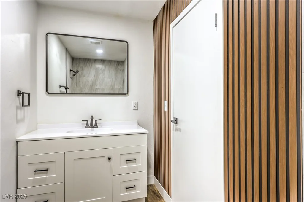408 Bolsa, Las Vegas, NV 89110