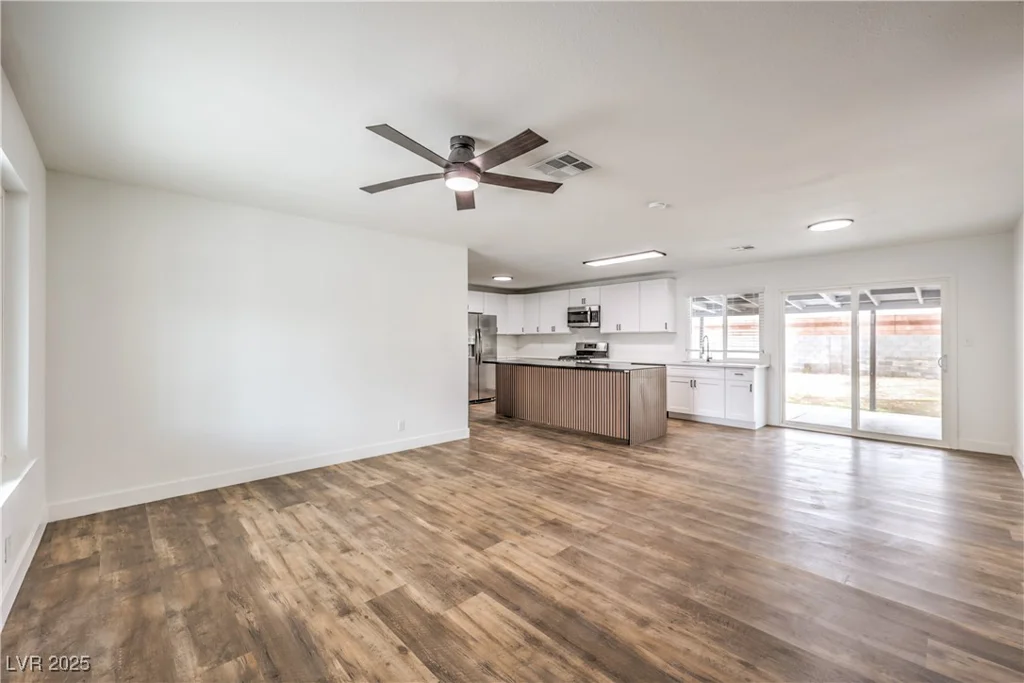 408 Bolsa, Las Vegas, NV 89110