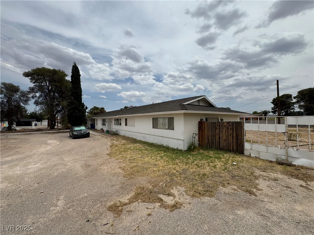 2583 Emerald, Las Vegas, NV 89120