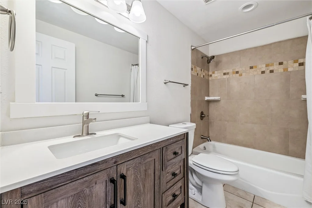 3930 Maranatha, Las Vegas, NV 89103