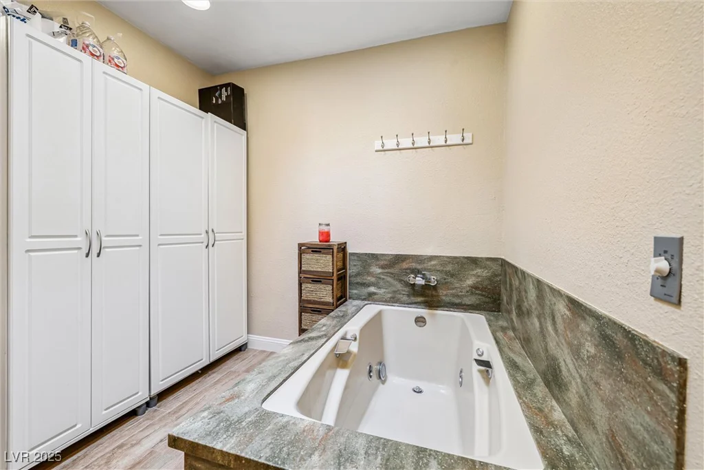 3930 Maranatha, Las Vegas, NV 89103