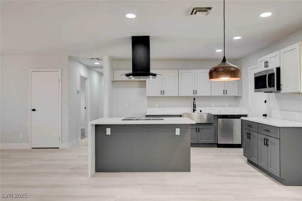 2315 Lincoln, Las Vegas, NV 89115