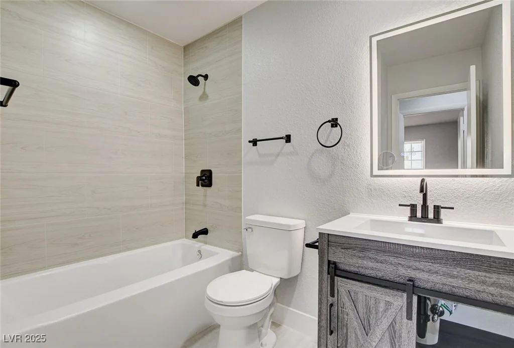 2315 Lincoln, Las Vegas, NV 89115