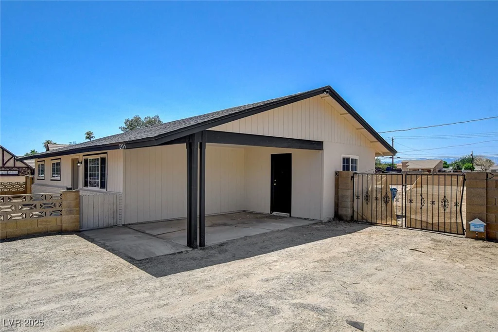 2315 Lincoln, Las Vegas, NV 89115