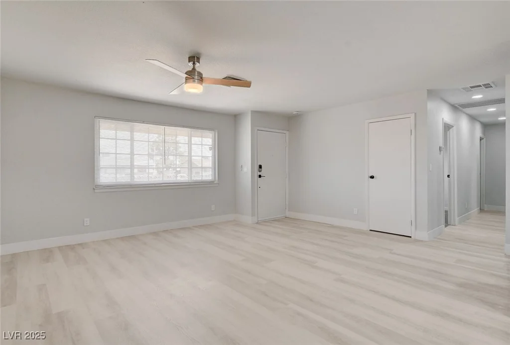 2315 Lincoln, Las Vegas, NV 89115