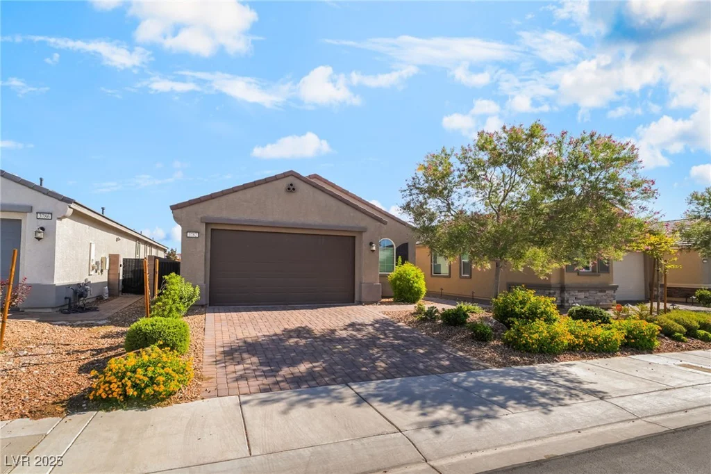 3782 Neblina, Henderson, NV 89052