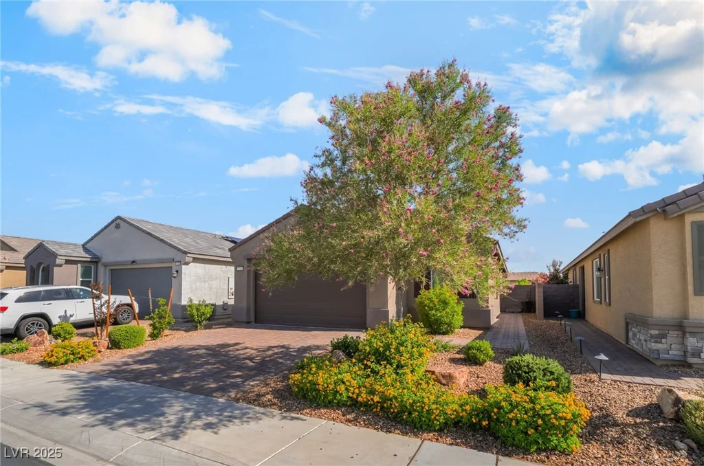 3782 Neblina, Henderson, NV 89052