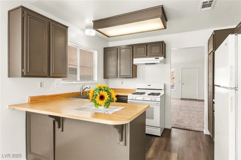 1405 Wintergreen, Las Vegas, NV 89128