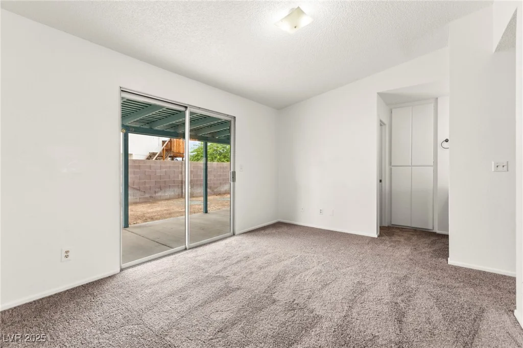 1405 Wintergreen, Las Vegas, NV 89128