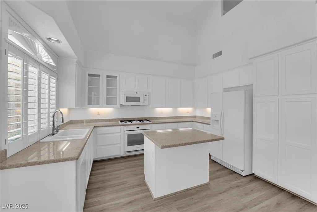 9500 Catalina Cove, Las Vegas, NV 89147