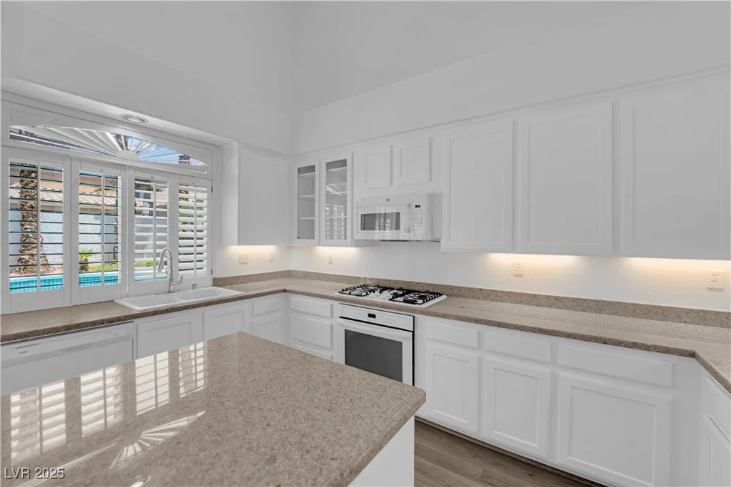 9500 Catalina Cove, Las Vegas, NV 89147