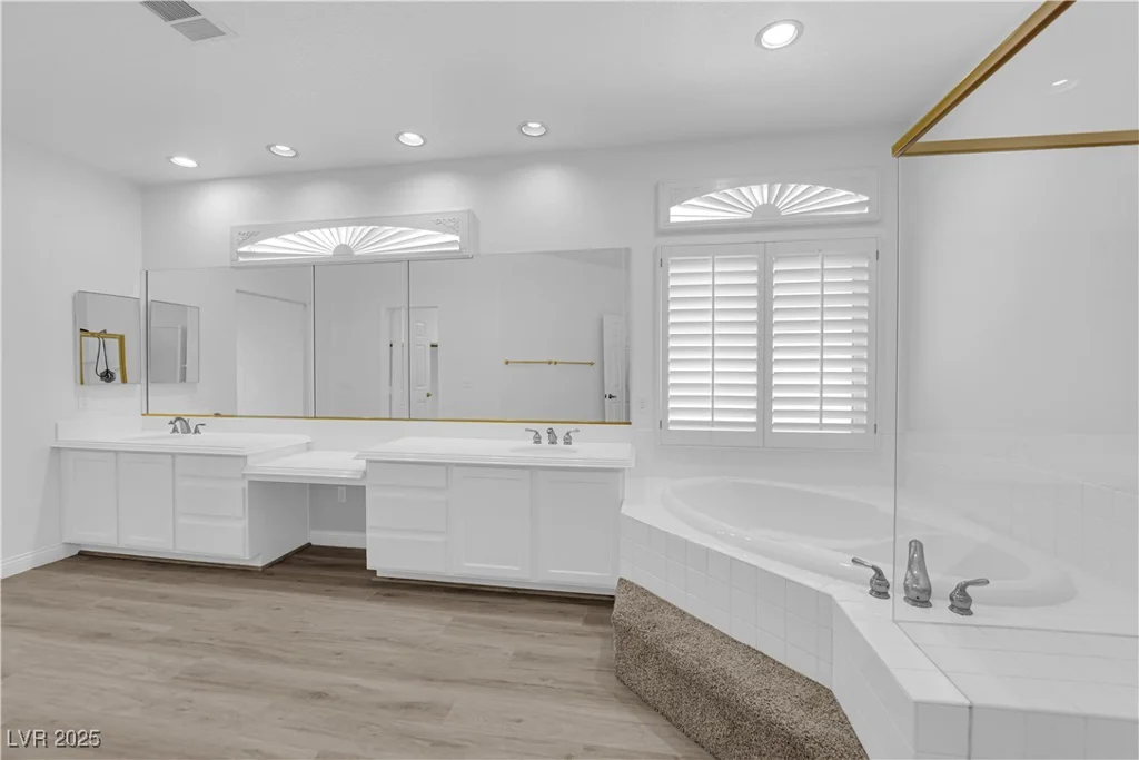 9500 Catalina Cove, Las Vegas, NV 89147