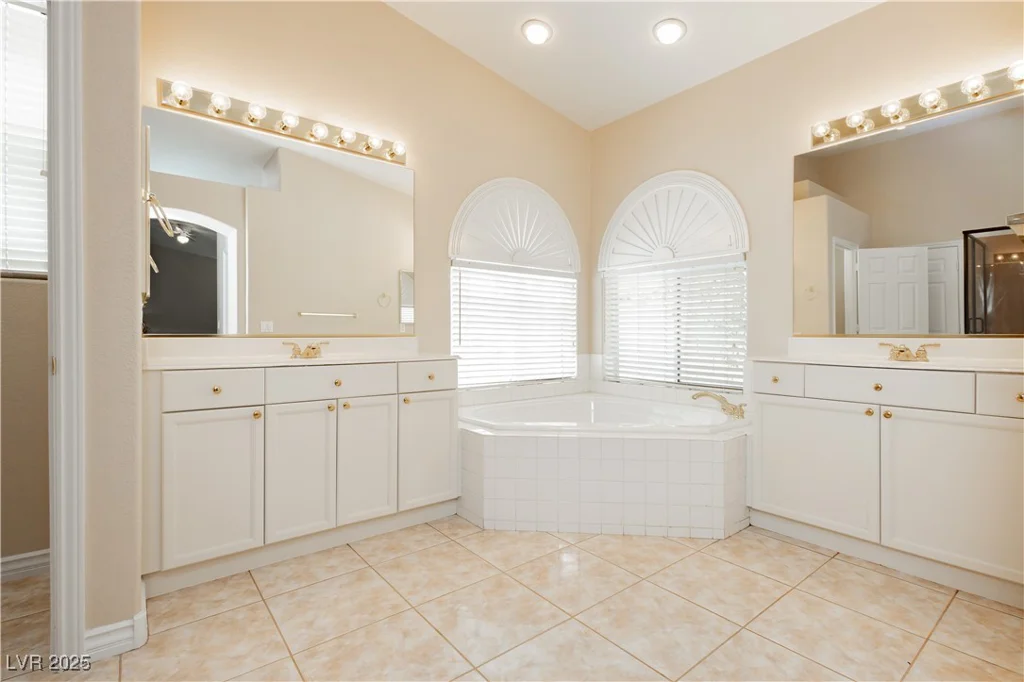 1311 Rolling Sunset, Henderson, NV 89052