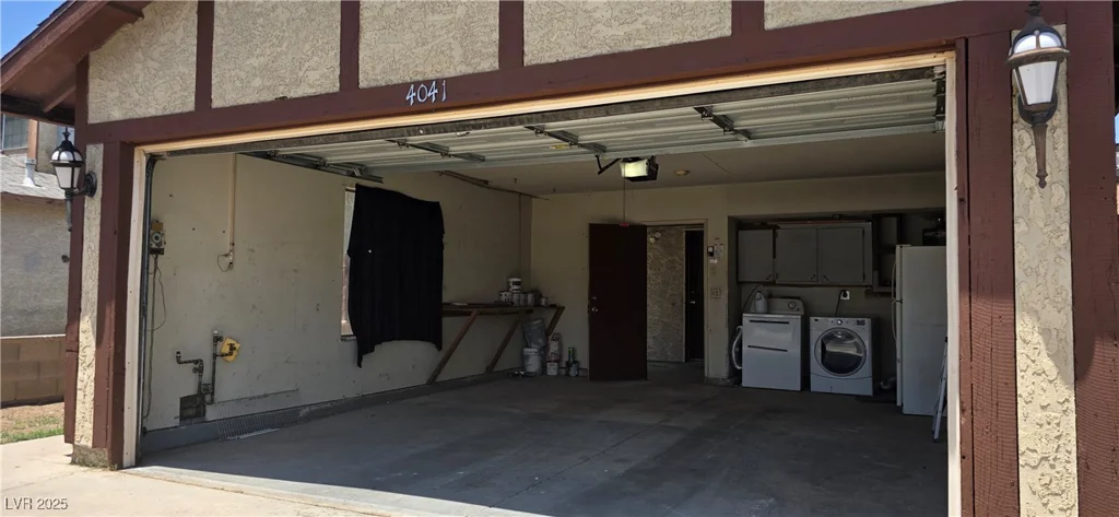 4041 Saguaro, Las Vegas, NV 89110