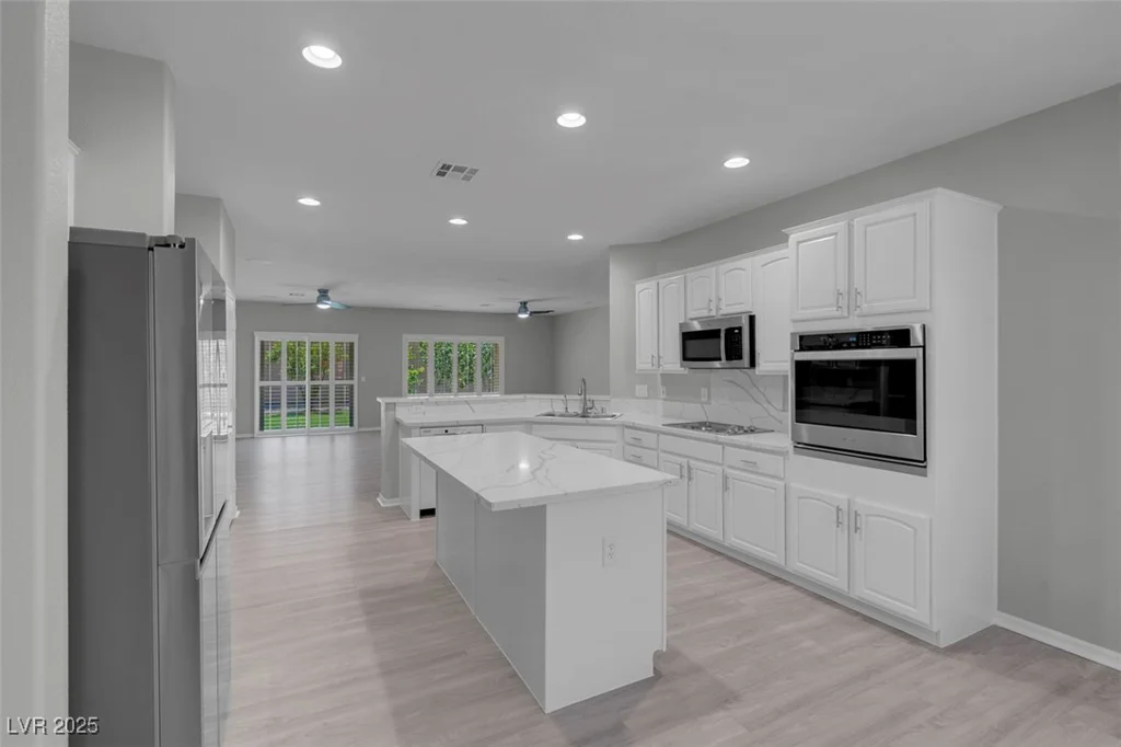 2144 Mountain City, Henderson, NV 89052