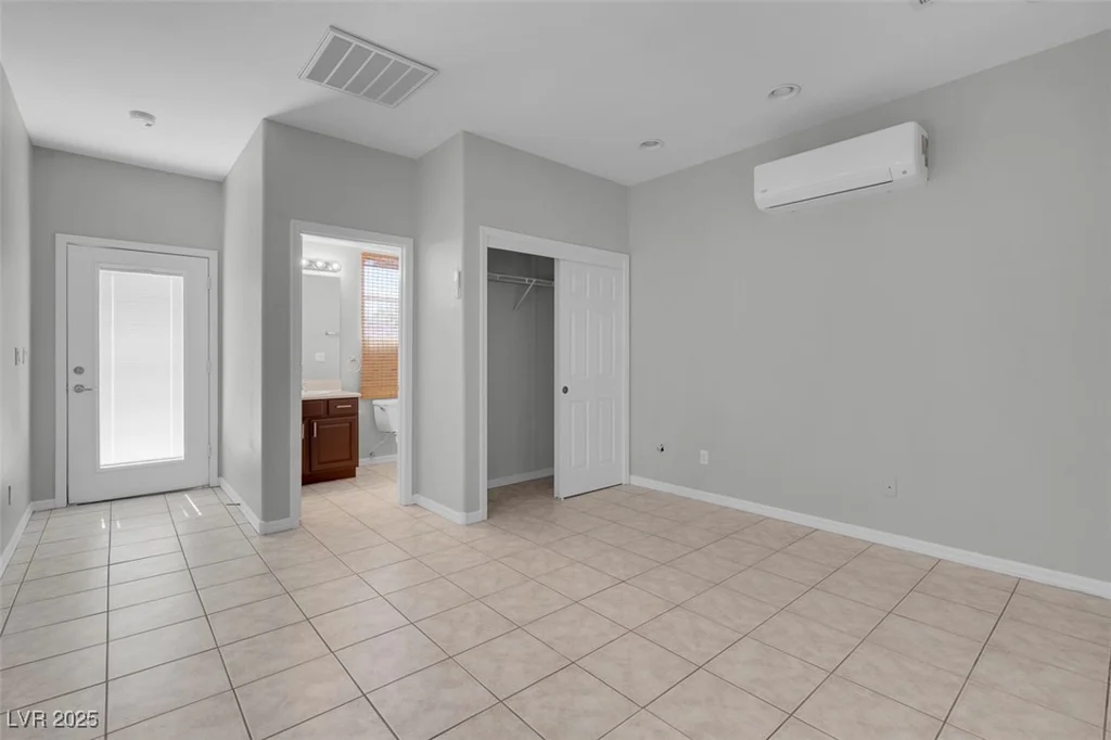 2144 Mountain City, Henderson, NV 89052
